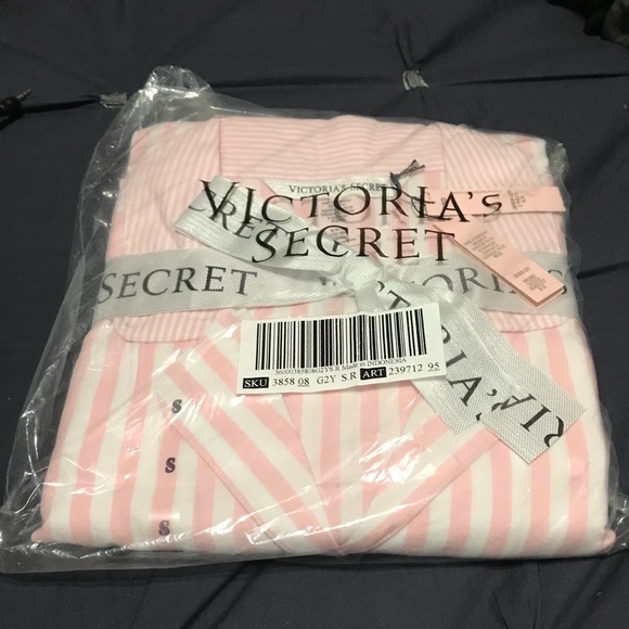 NWT Victoria’s Secret Pajamas - Picture 1 of 4